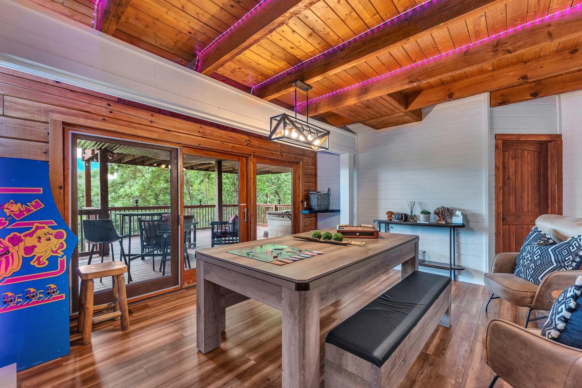 Family Chalet With Sauna, Hottub, Heavenly Views! Mins To Downtown! Gatlinburg Exterior foto